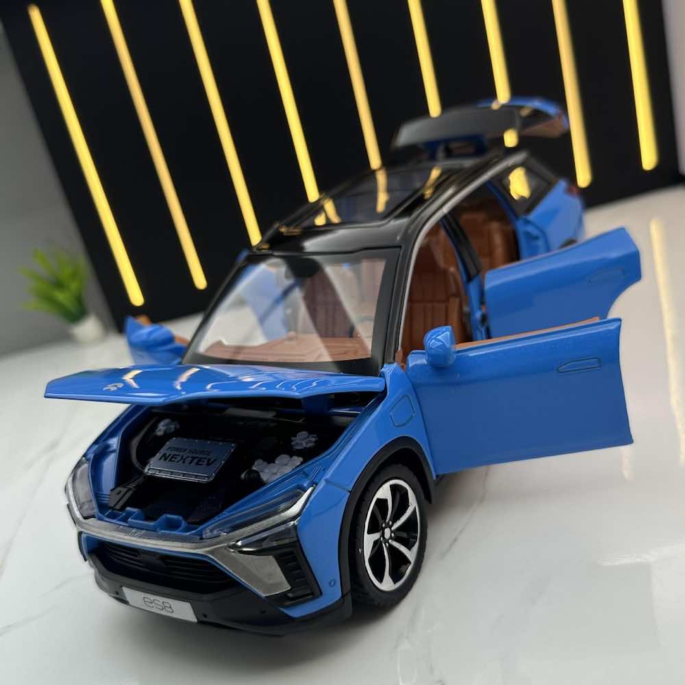 1:24 Nio 2018 ES8 Die Cast Model Car