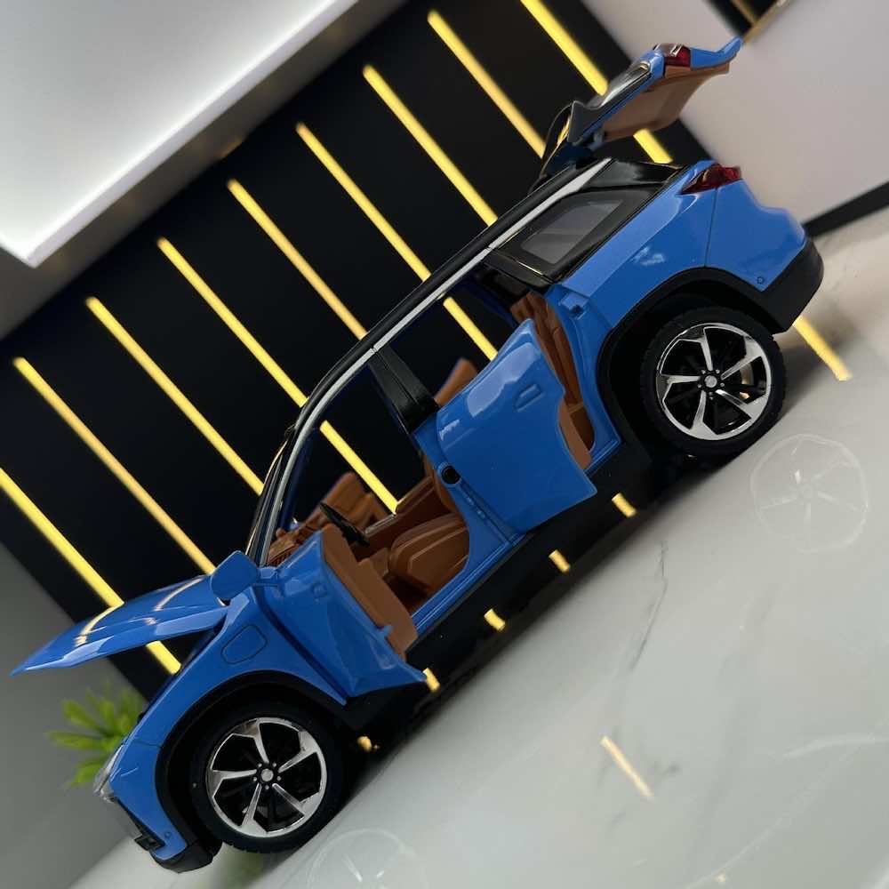 1:24 Nio 2018 ES8 Die Cast Model Car