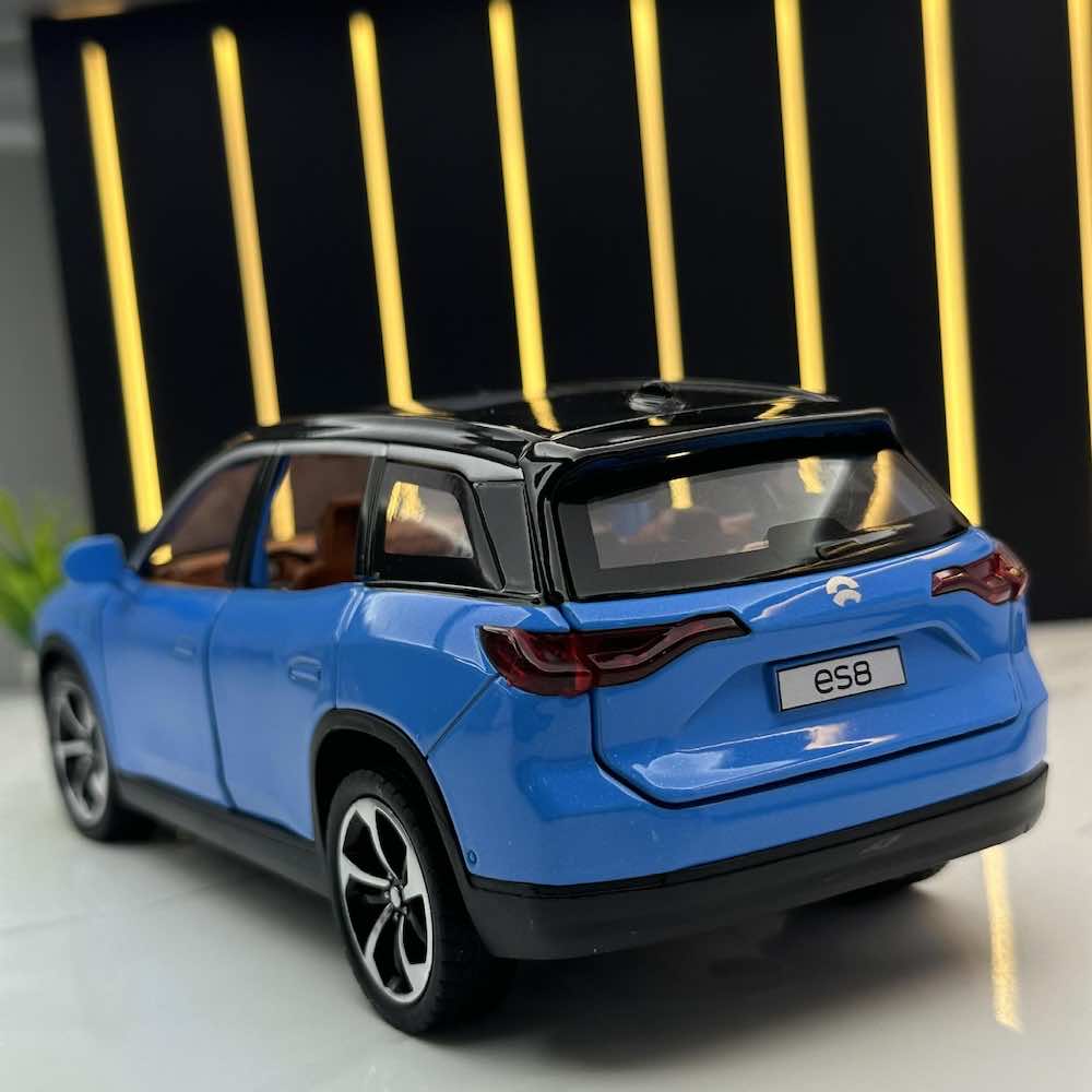 1:24 Nio 2018 ES8 Die Cast Model Car