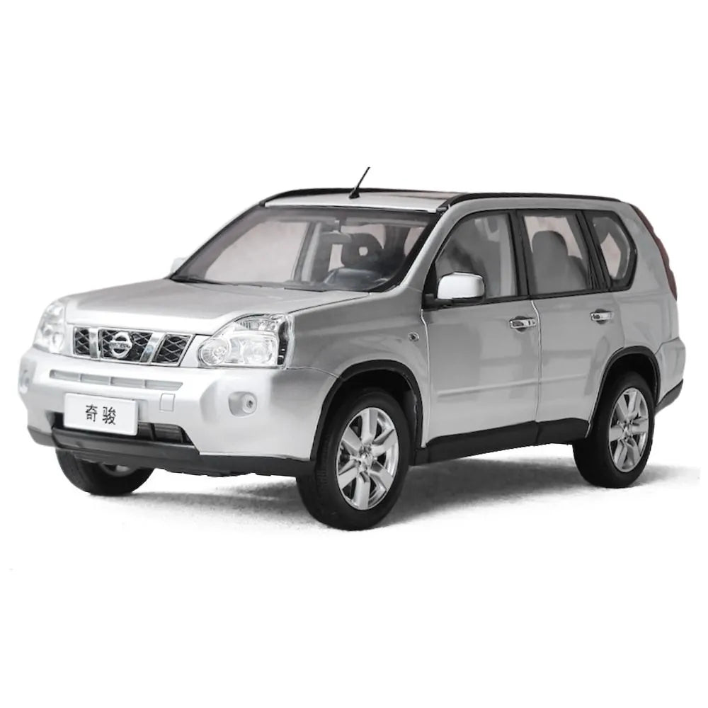 1:18 Nissan 2007 X-Trail White Die Cast Model Car