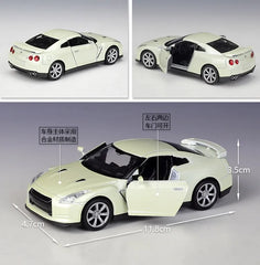 1:36 Nissan 2009 GTR R35