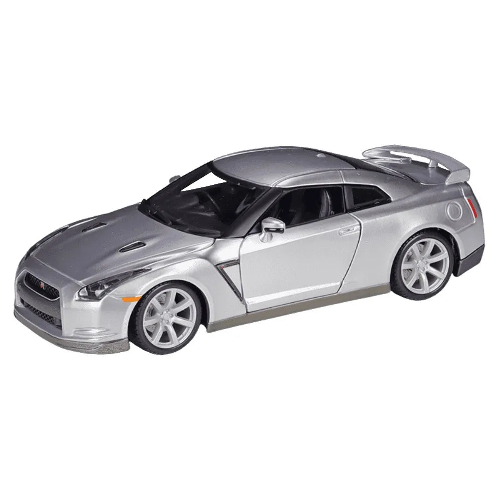 1:18 Nissan 2009 GTR R35 