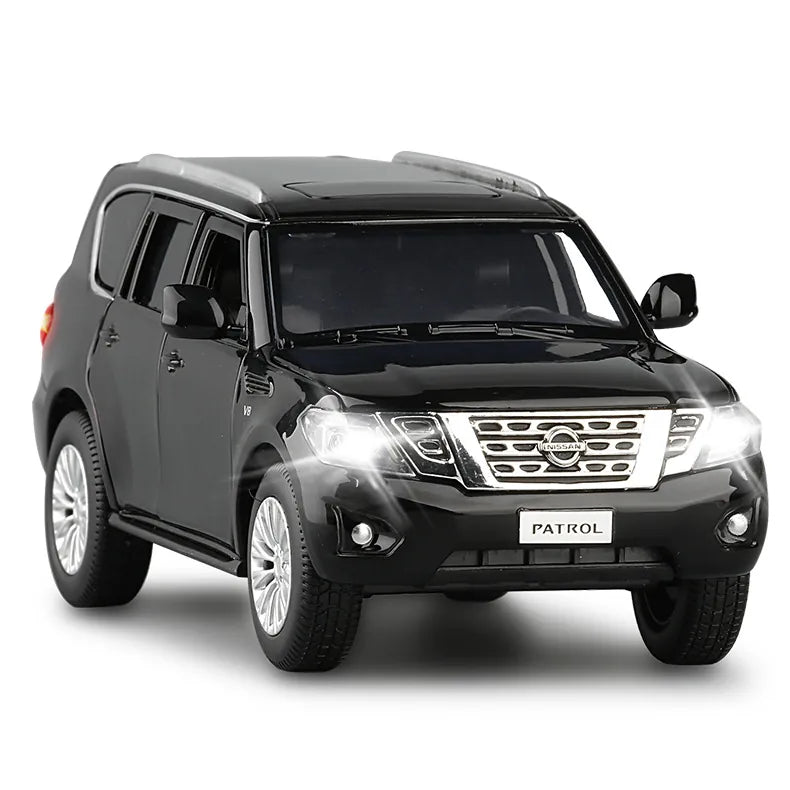 1:32 Nissan Patrol Y62 2010 