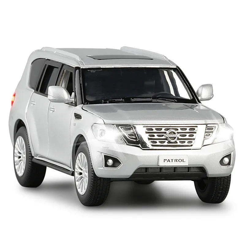 1:32 Nissan Patrol Y62 2010 