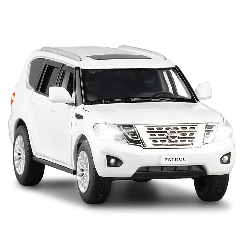 1:32 Nissan Patrol Y62 2010 