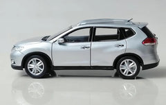 1:18 Nissan 2014 X-Trail Die Cast Model Car