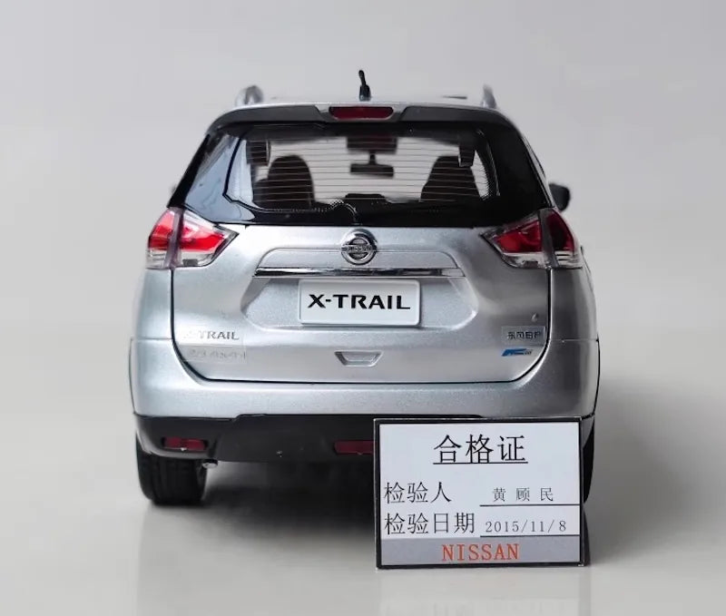 1:18 Nissan 2014 X-Trail Die Cast Model Car