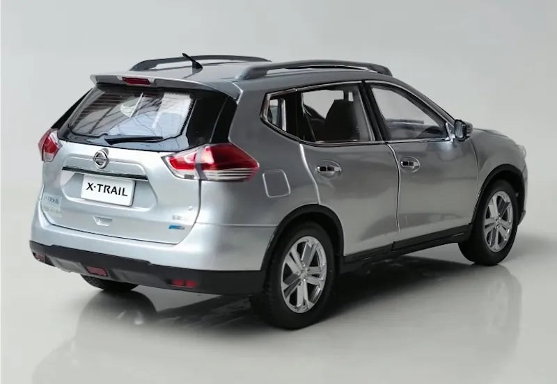 1:18 Nissan 2014 X-Trail Die Cast Model Car