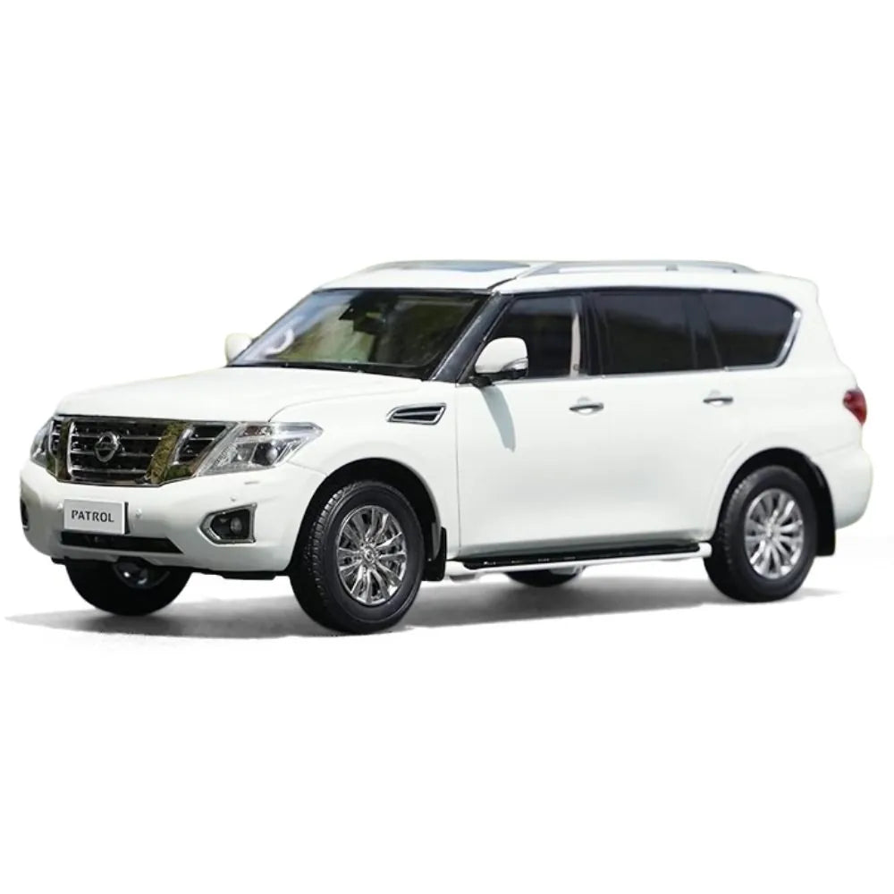 1:18 Nissan Patrol Y62 2018 