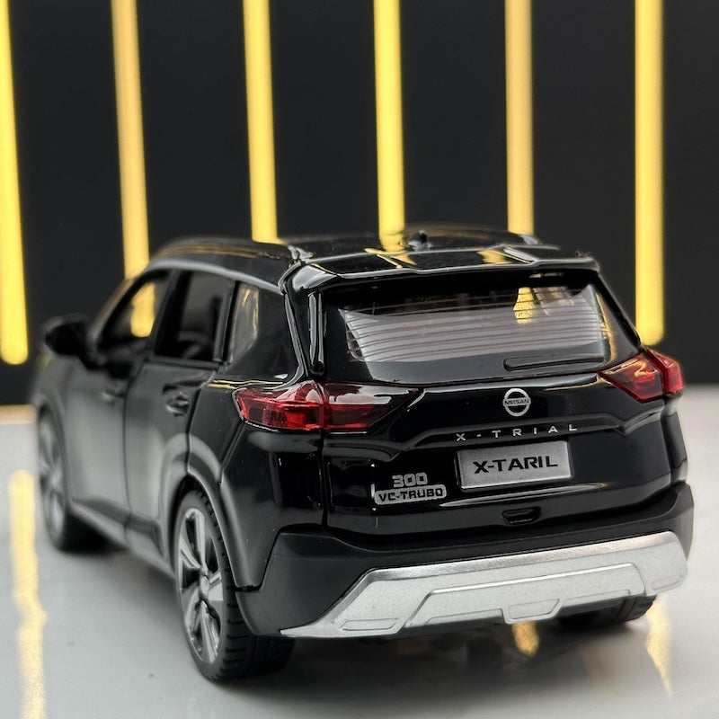 1:32 Nissan 2021 X-Trail 4th Die Cast Model Car