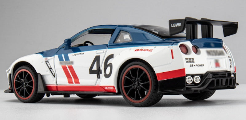 1:24 Nissan 2009 35GT-RR LB Works Die Cast Model Car