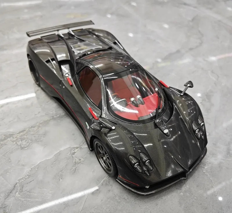 1:18 Pagani 2005 Zonda F