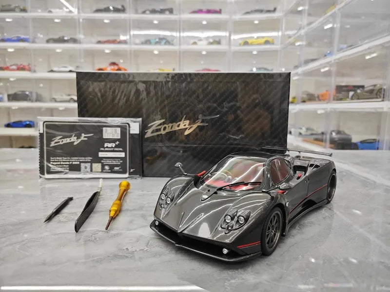 1:18 Pagani 2005 Zonda F