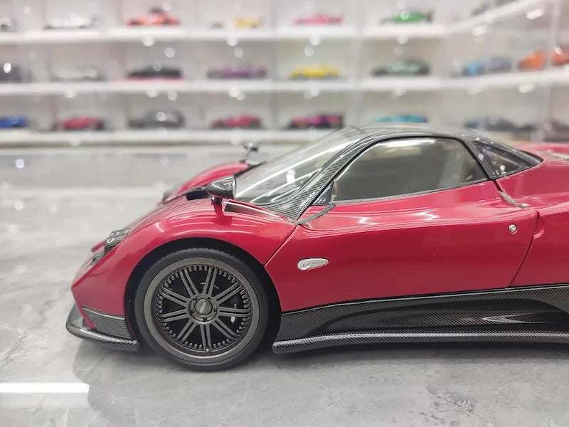 1:18 Pagani 2005 Zonda F Rosso Red