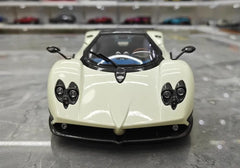 1:18 Pagani 2005 Zonda F Rosso White