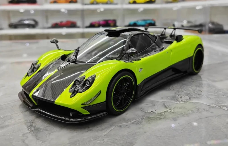 1:18 Pagani 2009 Zonda Cinque Bianco Benny Green