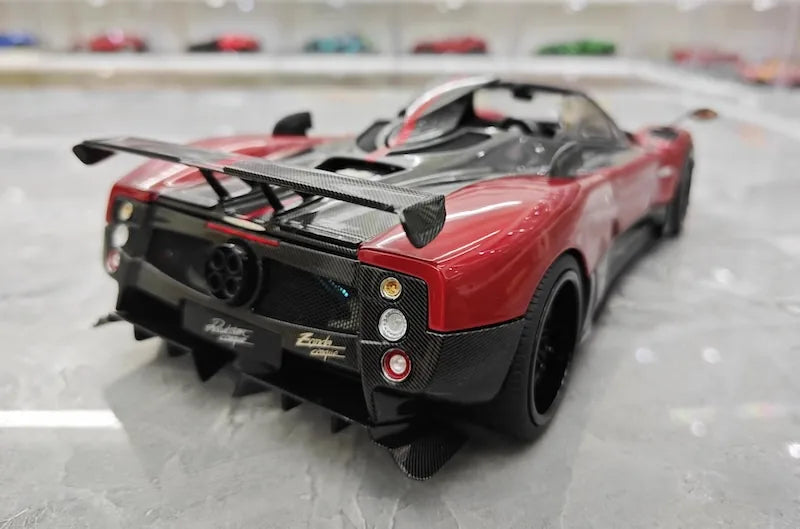 1:18 Pagani 2009 Zonda Roadster Cinque