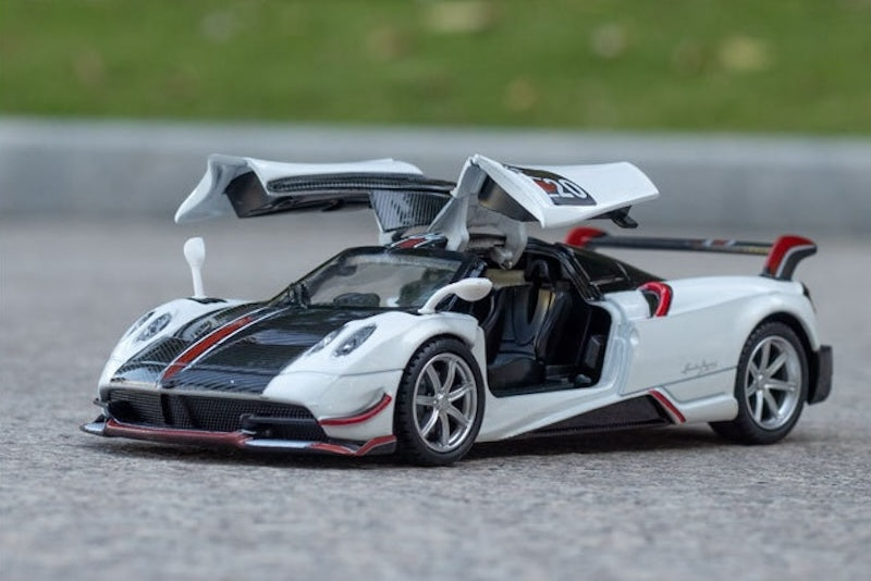 1:32 Pagani 2012 Huayra Die Cast Model Car