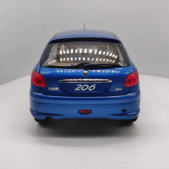 1:18 Peugeot 1998 206 Die Cast Model Car