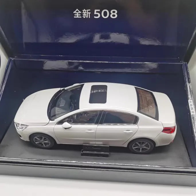 1:18 Peugeot 2014 508 Die Cast Model Car