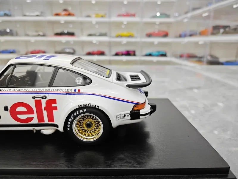 1:18 Porsche 1976 934 Le Mans