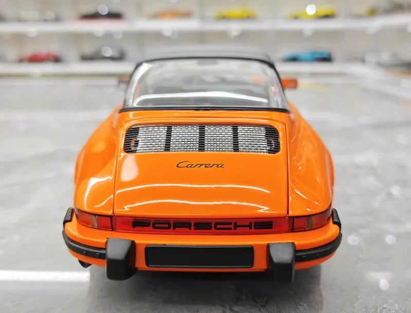 1:18 Porsche 1987 911 Carrera 3.2 Targa