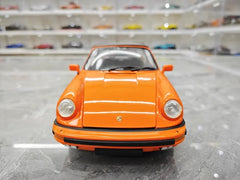 1:18 Porsche 1987 911 Carrera 3.2 Targa