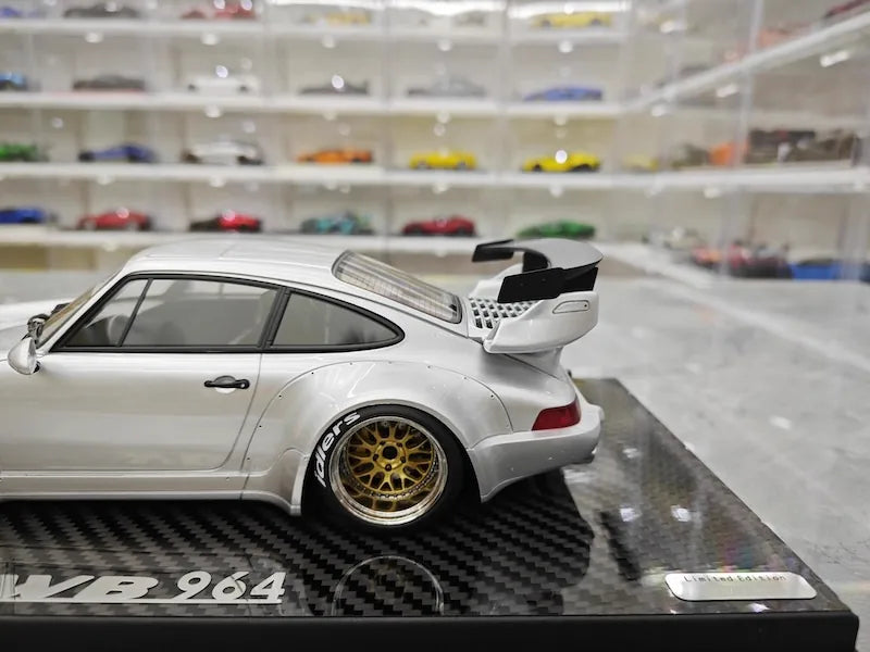 1:18 Porsche 1993 964 RWB