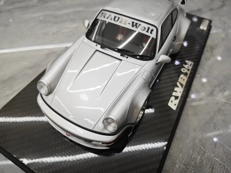 1:18 Porsche 1993 964 RWB