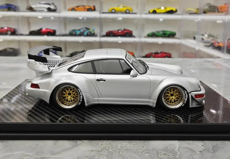 1:18 Porsche 1993 964 RWB