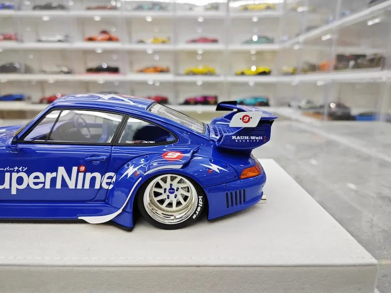 1:18 Porsche 1995 993 RWB