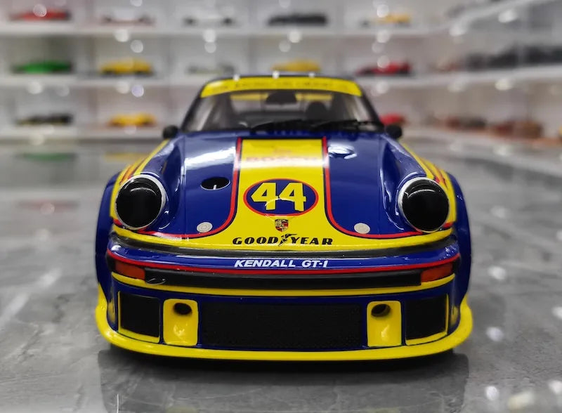 1:18 Porsche 1997 934.5 #44 John Sisk