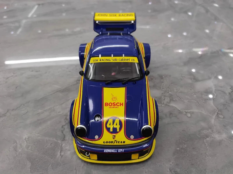 1:18 Porsche 1997 934.5 #44 John Sisk