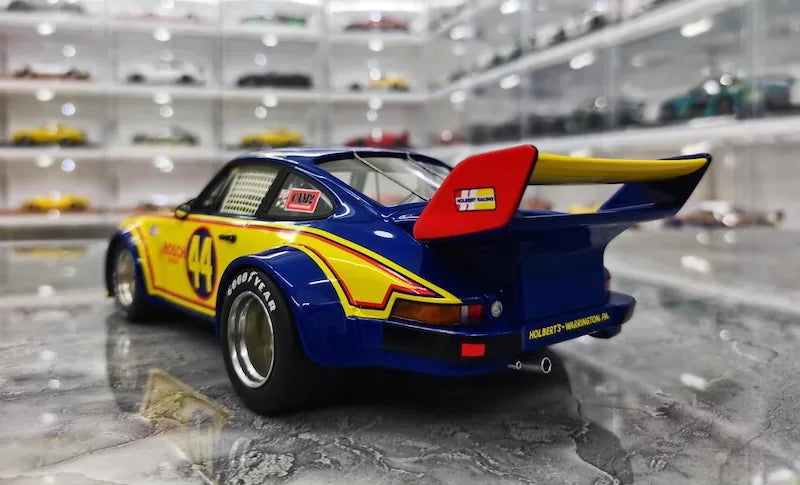 1:18 Porsche 1997 934.5 #44 John Sisk