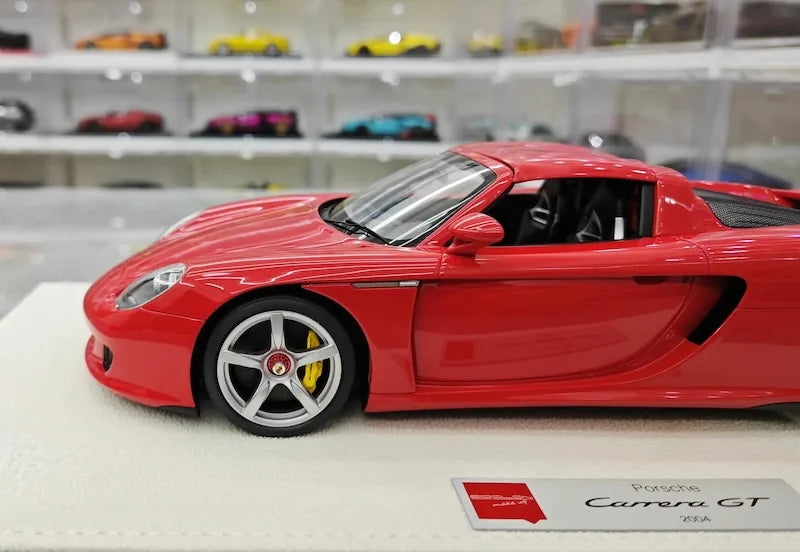 1:18 Porsche 2004 Carrera GT