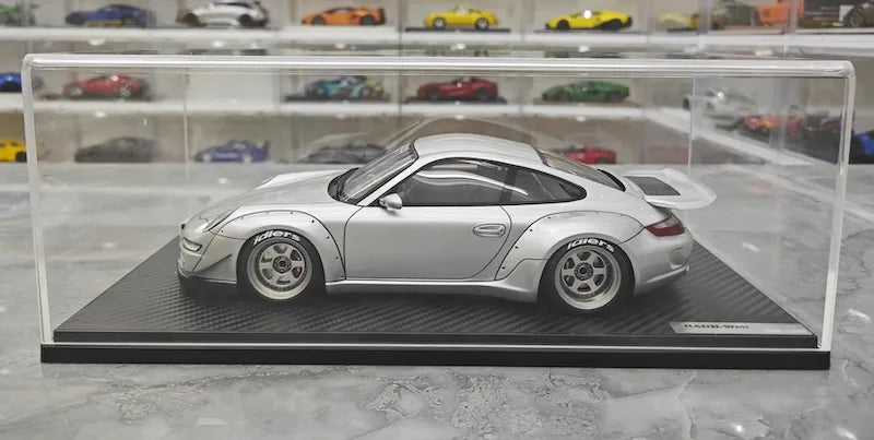 1:18 Porsche 2005 997 RWB