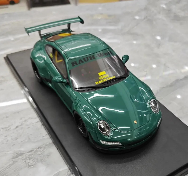 1:18 Porsche 2005 997 RWB Syunkashuto