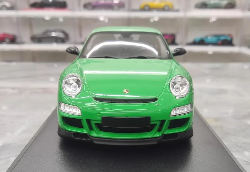 1:18 Porsche 2009 911 GT3 RS 997.2