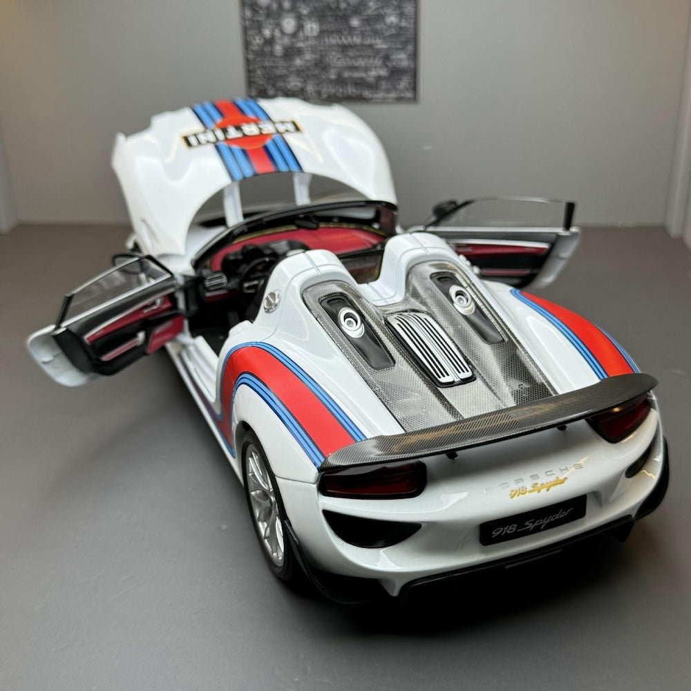 1:18 Porsche 2012 918 Spyder Martini Edition Die Cast Model Car