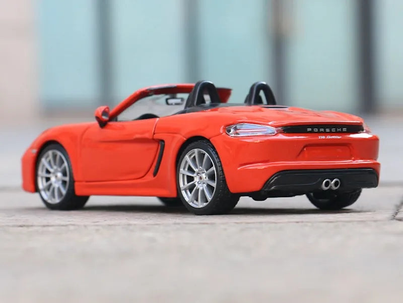 Porsche 718 Boxster 2016 à l'échelle 1:24 