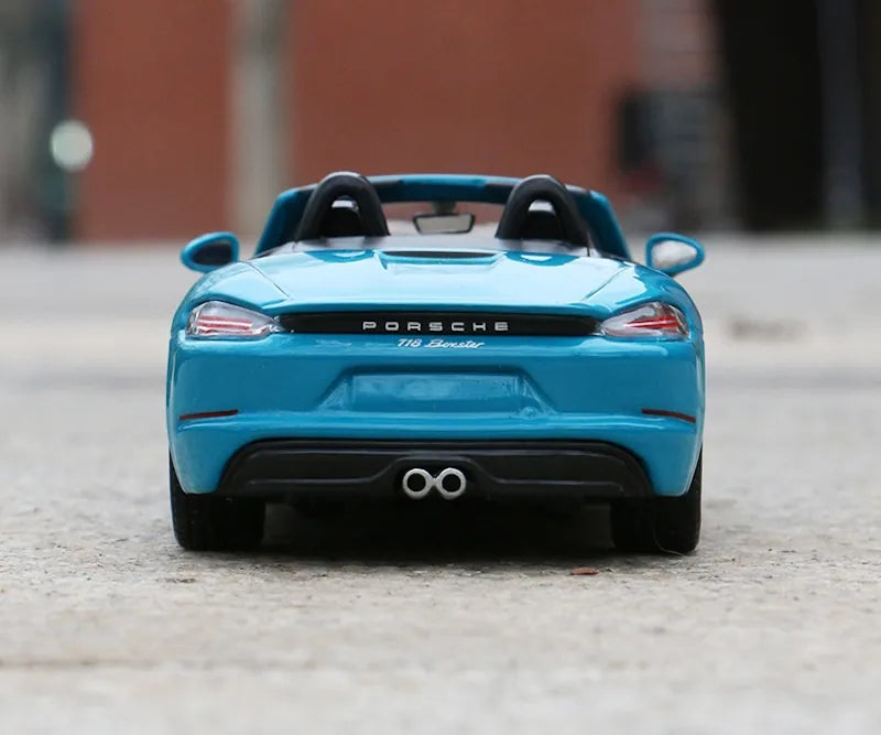 Porsche 718 Boxster 2016 à l'échelle 1:24 