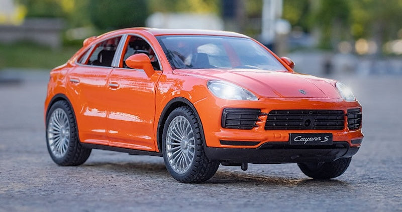 1:24 Porsche 2017 Cayenne S Die Cast Model Car