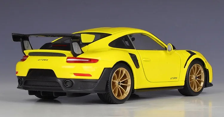 1:24 Porsche 2018 911 GT2 RS