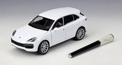 1:24 Porsche 2018 Cayenne Turbo Die Cast Model Car