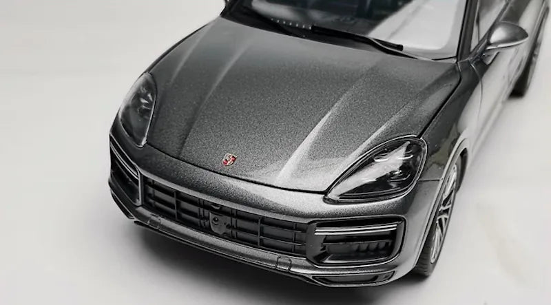 1:18 Porsche 2019 Cayenne Coupe Turbo