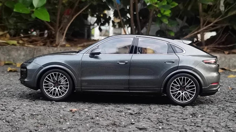 1:18 Porsche 2019 Cayenne Coupe Turbo