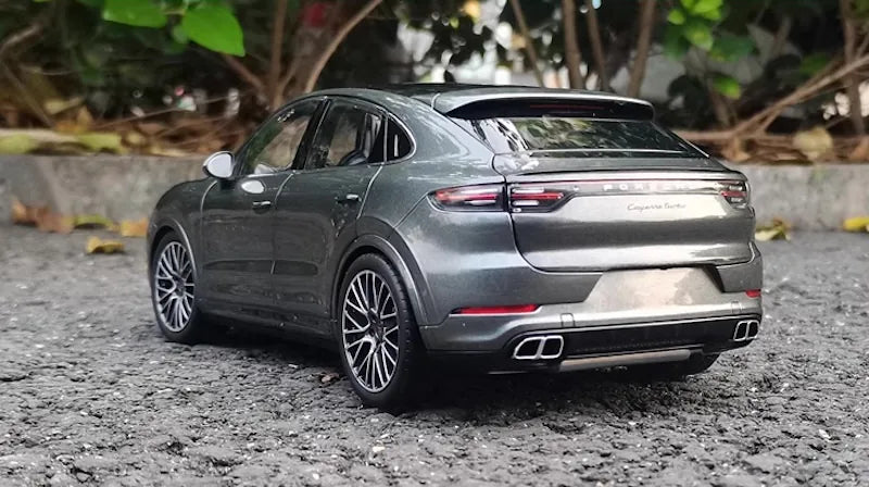 1:18 Porsche 2019 Cayenne Coupe Turbo