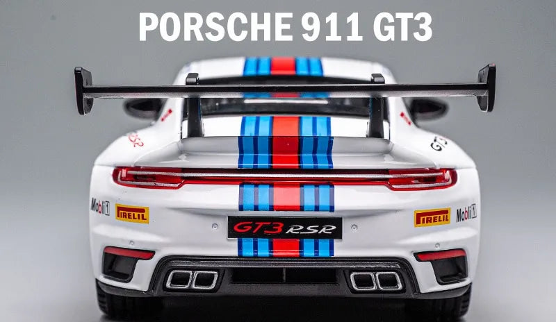 Porsche 911 GT3 RSR 2021 à l'échelle 1:24 