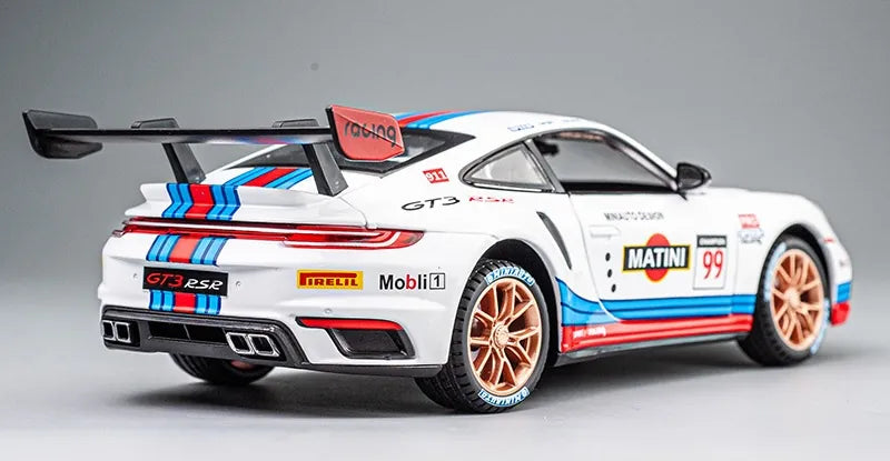 Porsche 911 GT3 RSR 2021 à l'échelle 1:24 