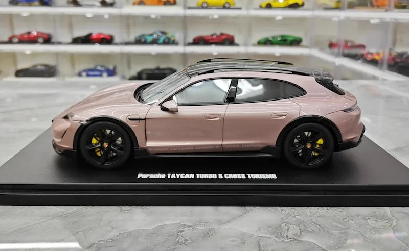 1:18 Porsche 2021 Taycan Cross Turismo Turbo S